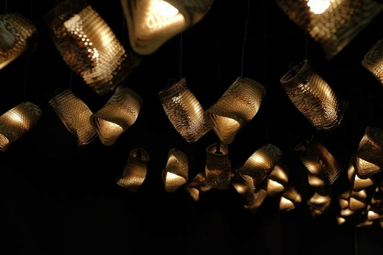 Graypants Moa Linear7 Hanglamp Bruin Ø15x126cm 4 Graypants Moa Linear7 Hanglamp Bruin Ø15x126cm - Afbeelding 4