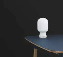 Normann Copenhagen AMP Tafellamp Wit -LAMPEN Winkel normann copenhagen amp tafellamp wit 3