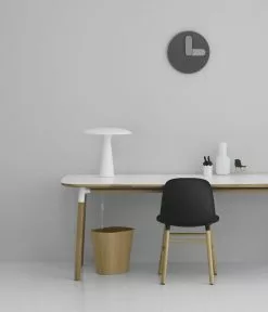 Normann Copenhagen Shelter Tafellamp Zwart -LAMPEN Winkel normann copenhagen shelter tafellamp zwart 4